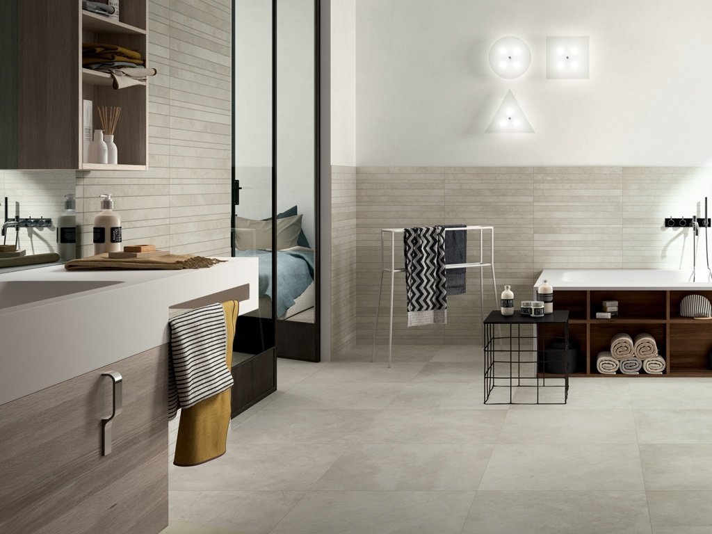 Bagno con pavimento grigio scuro : bagno al mare con il tampax ...