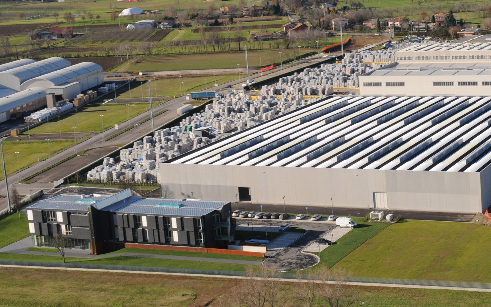 Produzione e vendita piastrelle in gres porcellanato